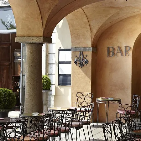 Florence 3* Μπελάτζιο