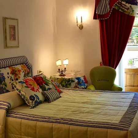 Florence Hotell 3*